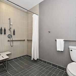 Aloft Guest room 2 Double